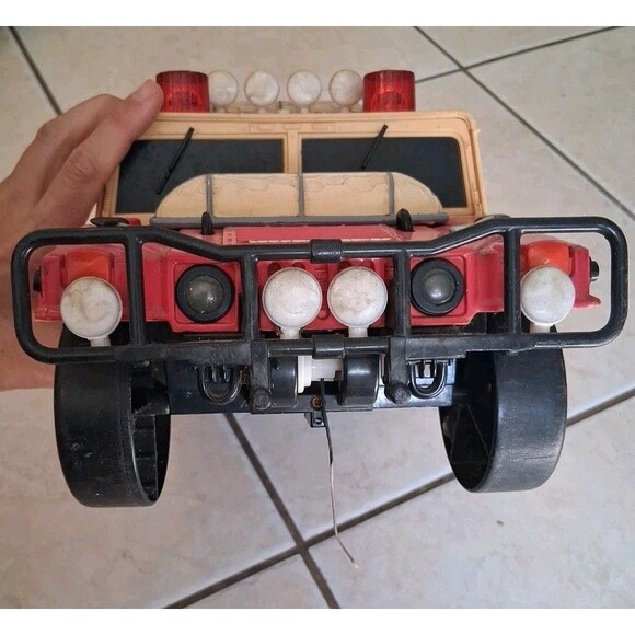 Vintage 2000 Tonka Fire Department Rescue Hummer Toy Truck Working Sounds Hasbro - Picture 6 of 6